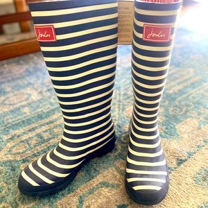 Joules Wellingtons. Navy stripe w/ inner red stripes. New w/tags. US8, UK6, EU39